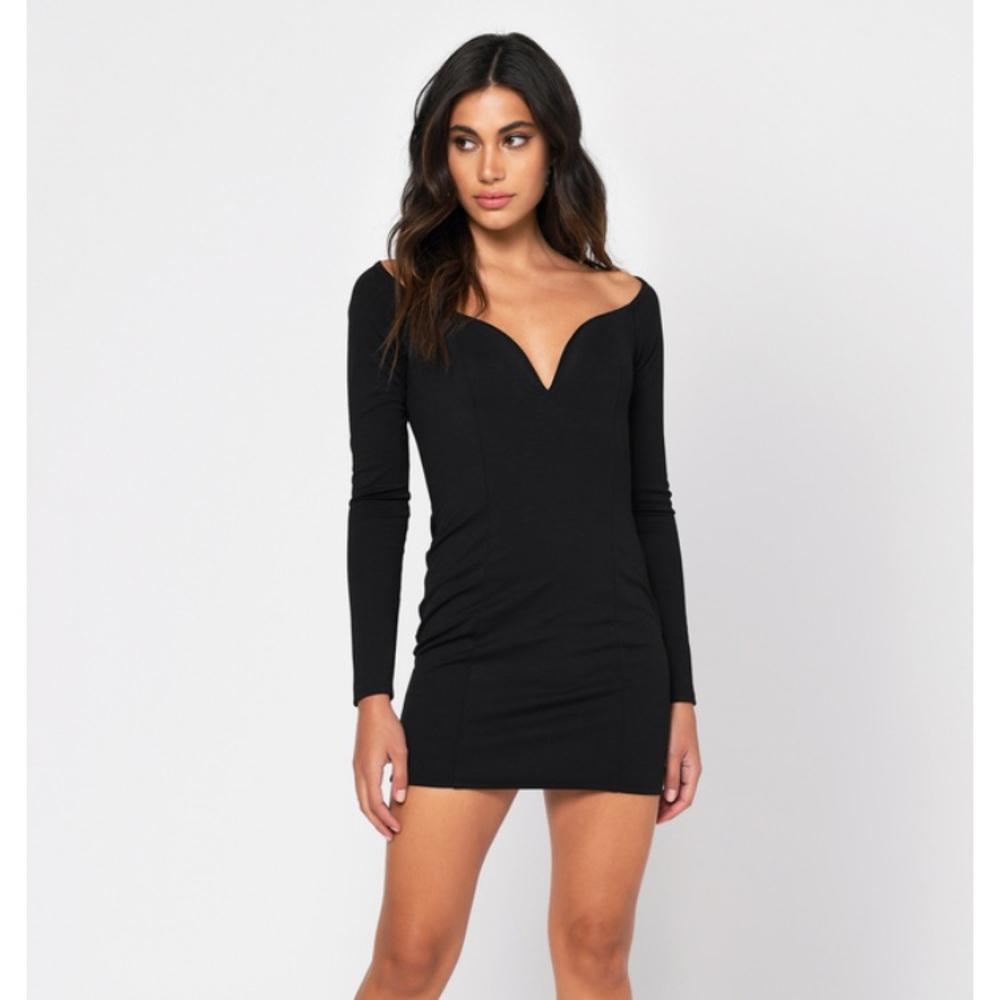 “Can’t Stay Bodycon” Plunge Black Mini Dress Sz M